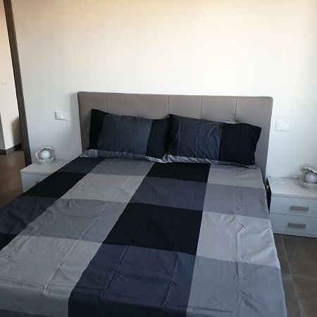 Sun Lake Apartments Desenzano del Garda Luaran gambar