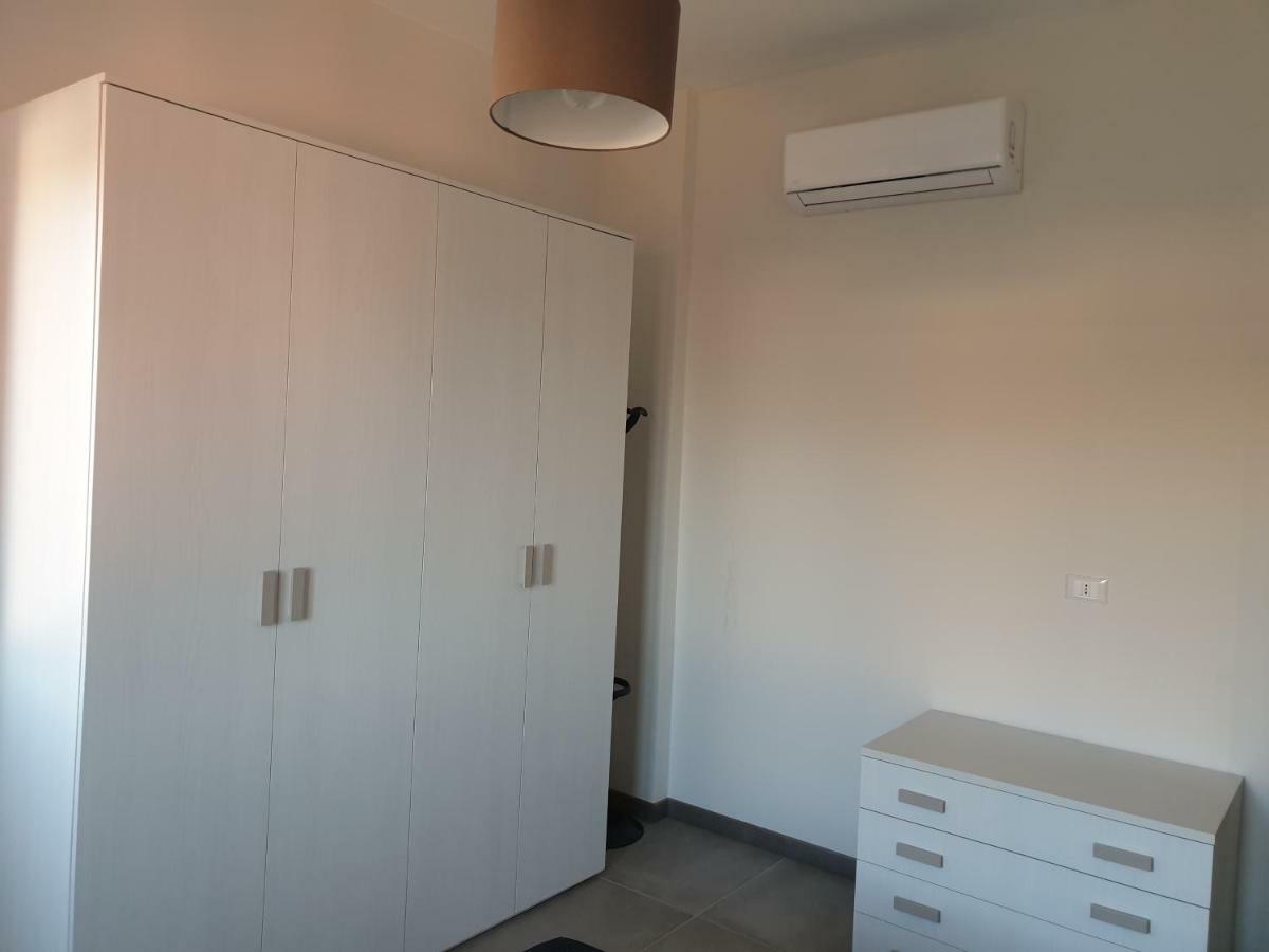 Sun Lake Apartments Desenzano del Garda Luaran gambar