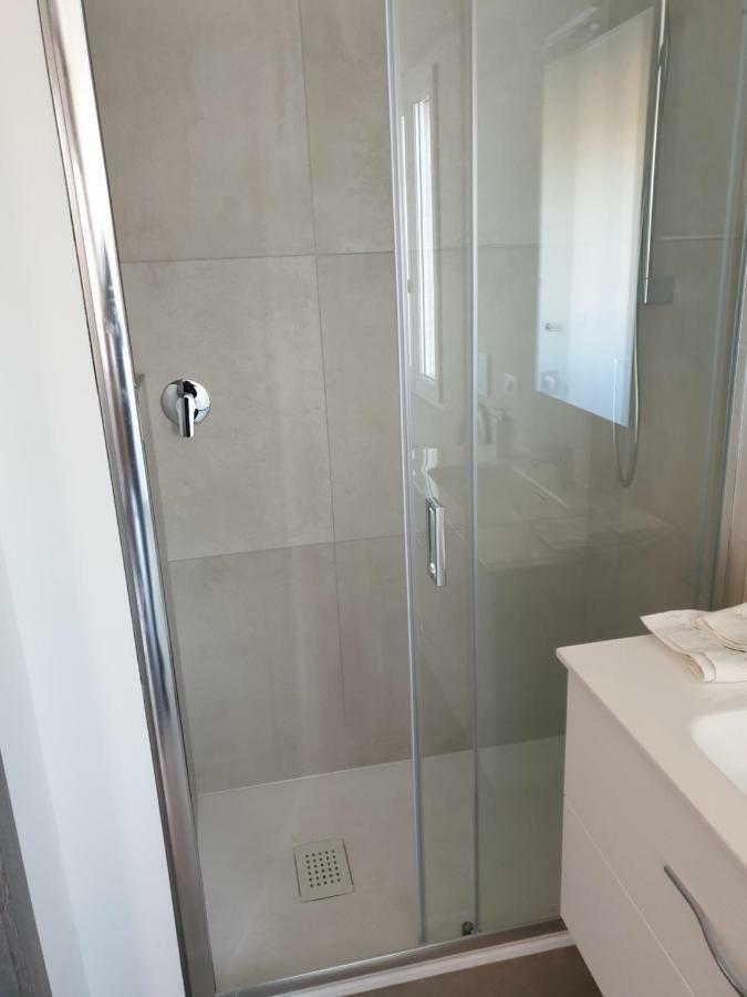 Sun Lake Apartments Desenzano del Garda Luaran gambar