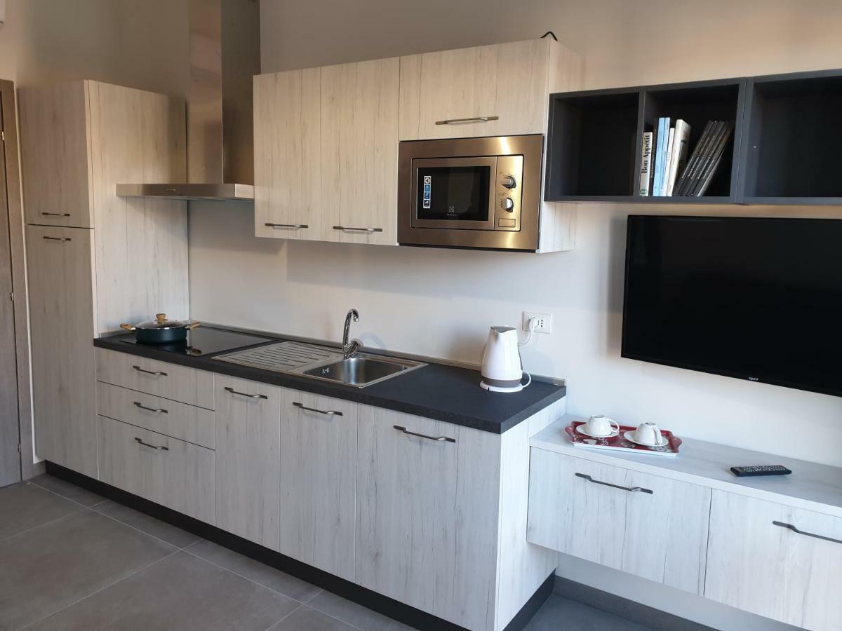 Sun Lake Apartments Desenzano del Garda Luaran gambar