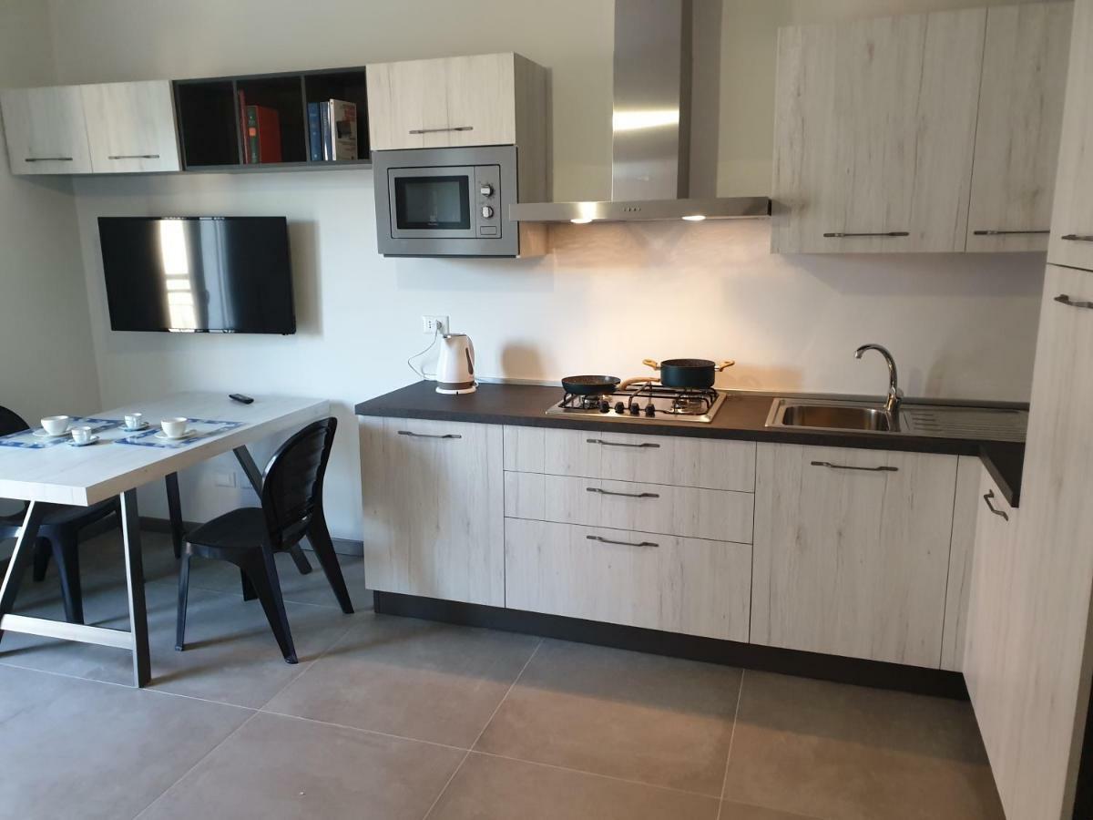 Sun Lake Apartments Desenzano del Garda Luaran gambar
