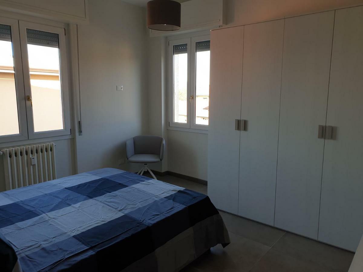 Sun Lake Apartments Desenzano del Garda Luaran gambar